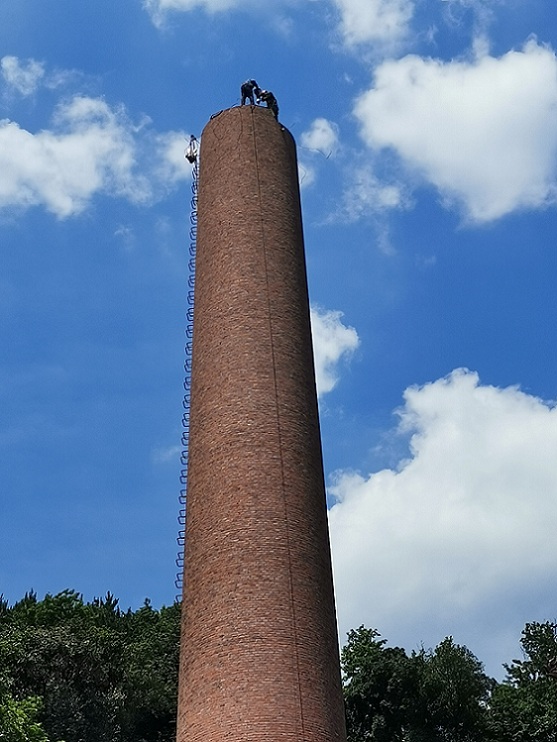 煙囪拆除：專業(yè)施工，安全環(huán)保無憂